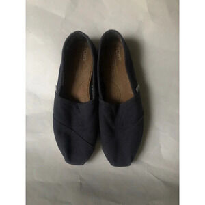 TOMS women’s Canvas Slip-on flat shoes Size W6.5